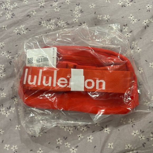 Lululemon Solar Orange Logo Belt Bag - Picture 2 of 5